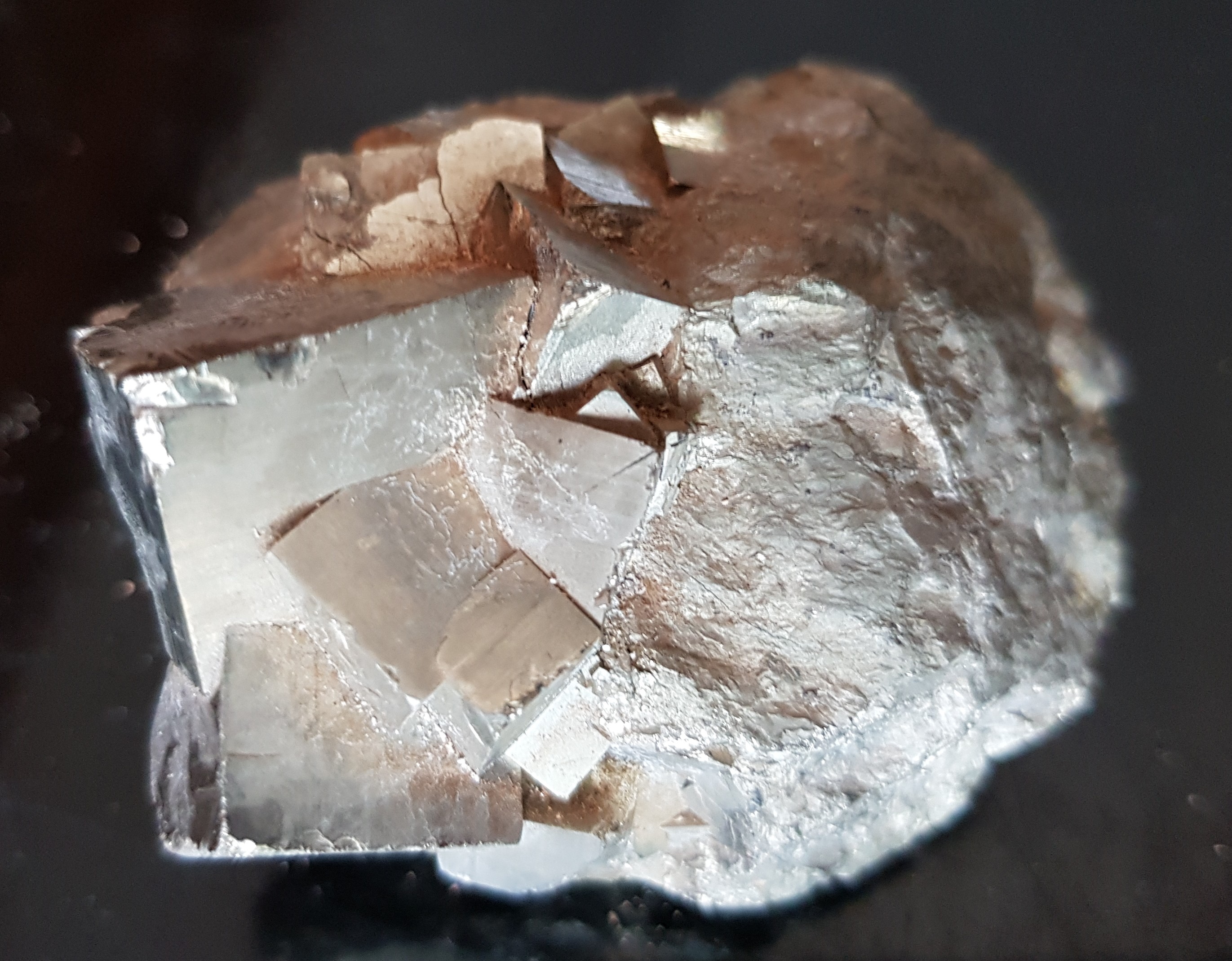 IFM-pyrite1.JPG (17139 octets)